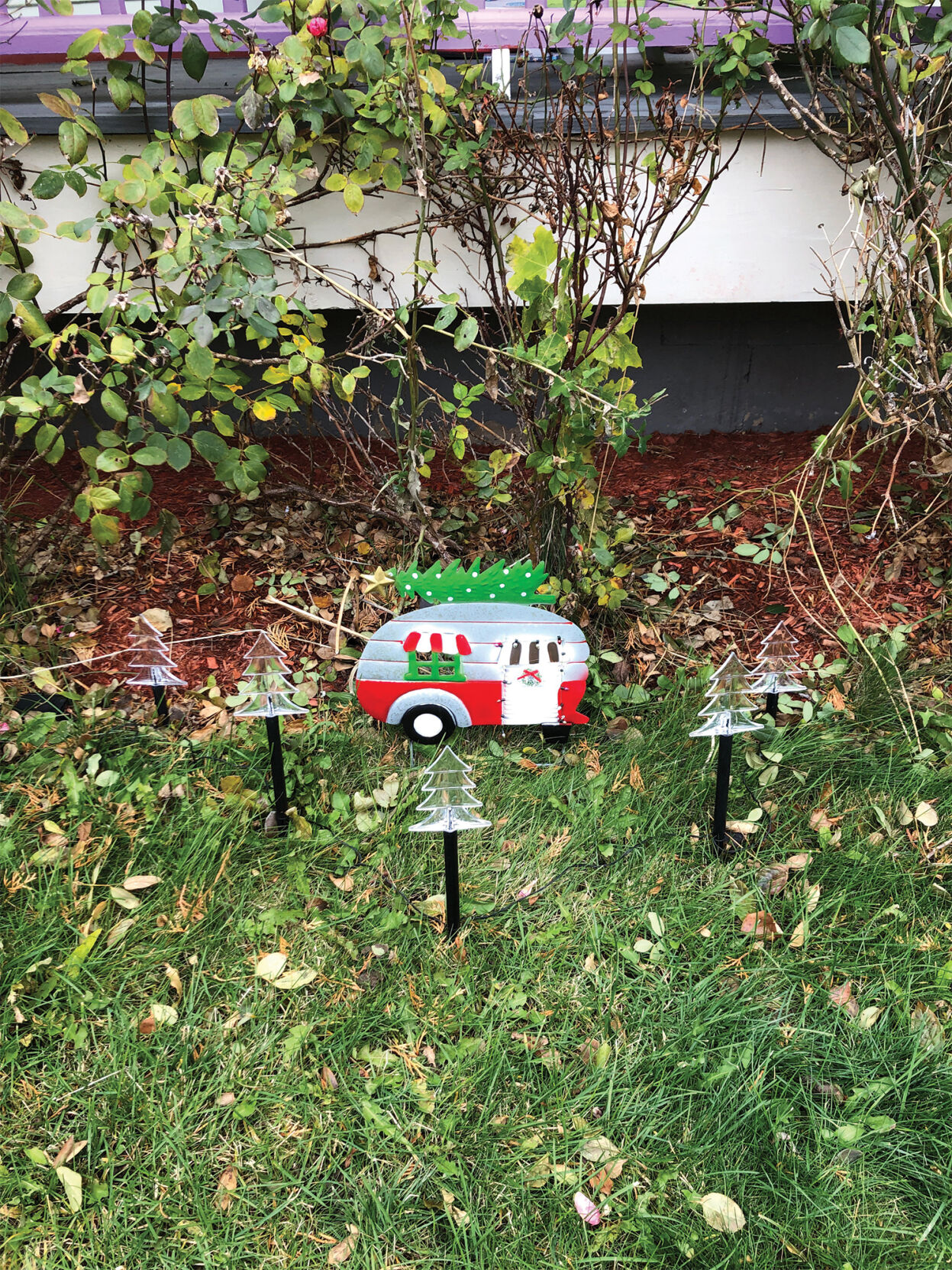 Idiosyncratic holiday decor in Allentown